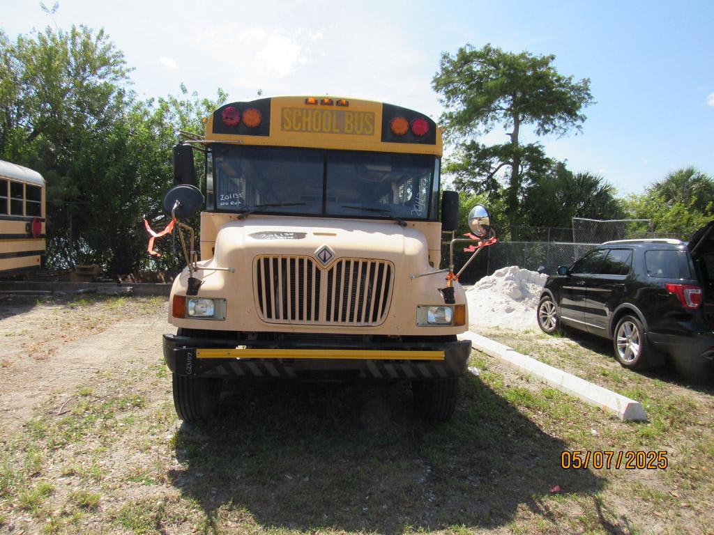 2001 International Amtran School Bus