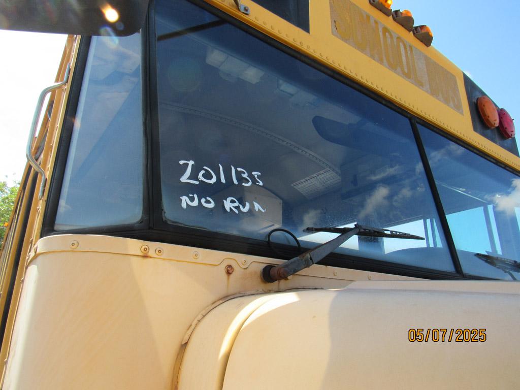 2001 International Amtran School Bus