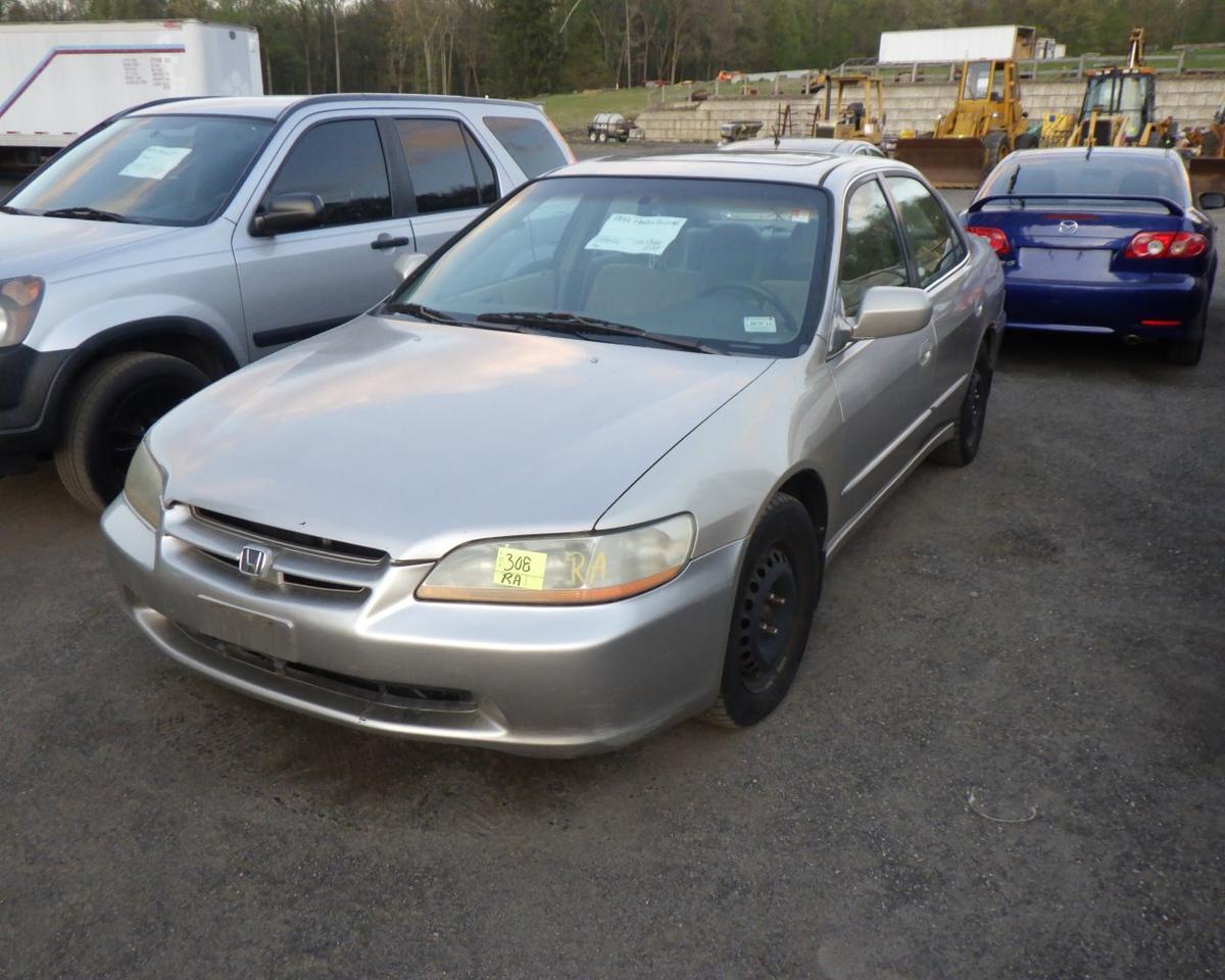 1999 HONDA Accord s/n:030346