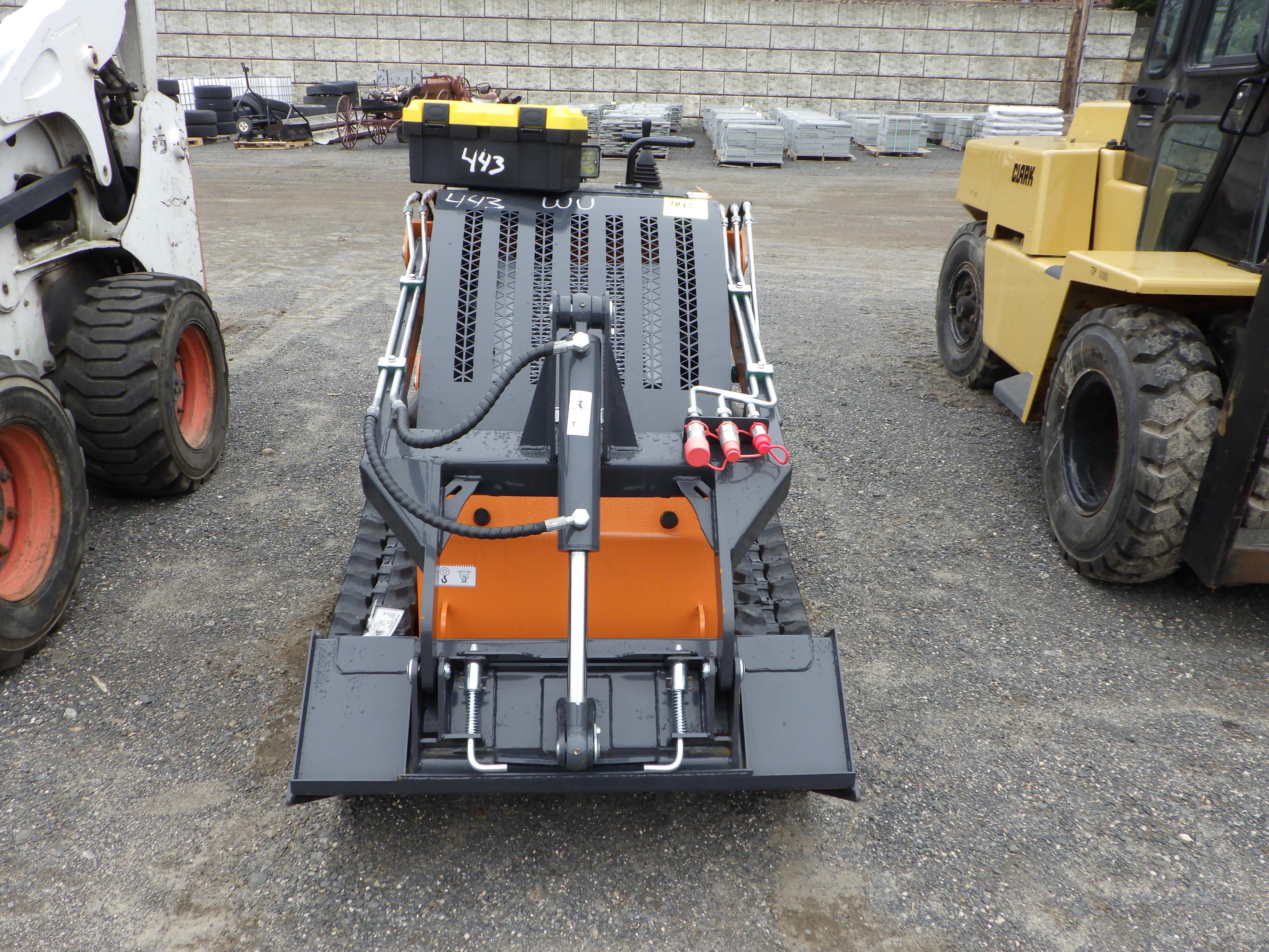 UNUSED LANDHERO Mini Skidsteer Loader