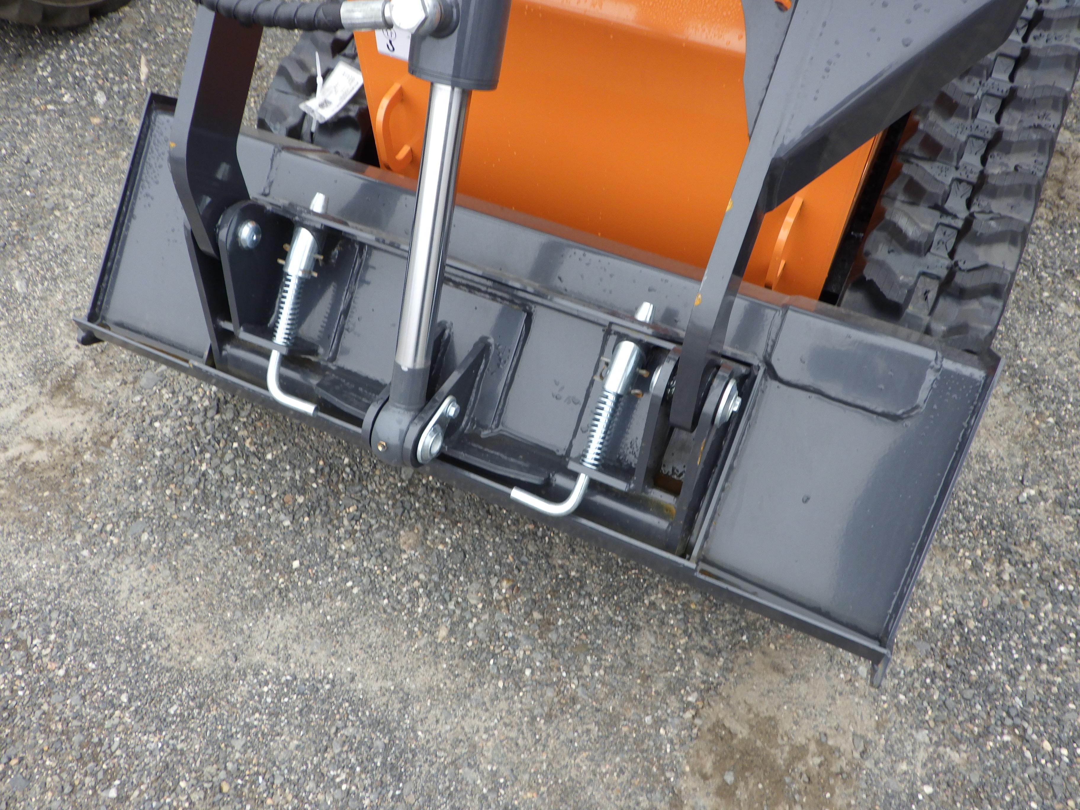 UNUSED LANDHERO Mini Skidsteer Loader