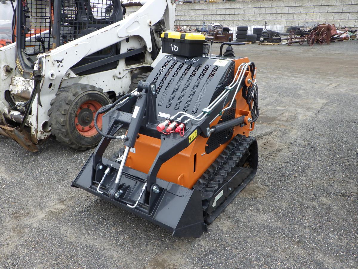 UNUSED LANDHERO Mini Skidsteer Loader