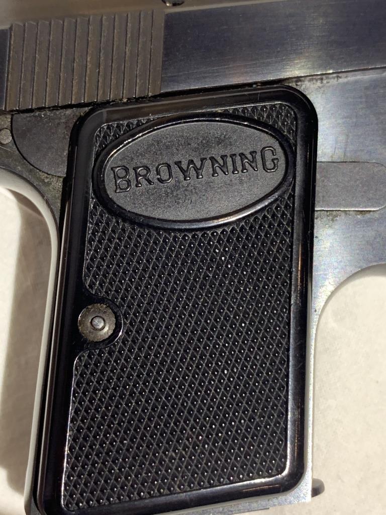 Baby Browning .25ACP in Browning Pouch