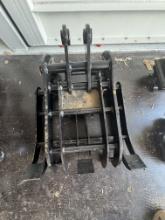 Mini Excavator Grapple Attachment