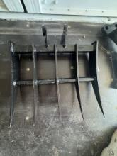 New!Mini Excavator Rake Attachment