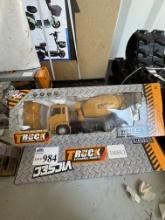NEW Truck 8-Channel Remote Controlled Toy Cement Truck