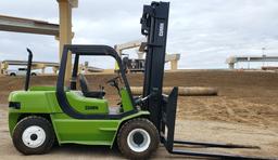 FORKLIFT, CLARK 15,500 LB. BASE CAP. MDL. CMP70D, diesel engine, 127" 2-sta