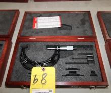 OUTSIDE MICROMETER, STARRETT MDL. 224 AARLZ SERIES, 0 to 4" range,  Interch