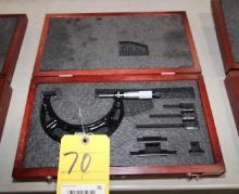 OUTSIDE MICROMETER, STARRETT MDL. 224 AARLZ SERIES, 0 to 4" range,  Interch