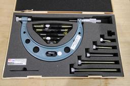OUTSIDE MICROMETER, MITUTOYO MDL 104-137, 0-6" interchangeable anvil, w/ case & standards