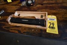MACHINE LEVEL, VIN, w/ case (Located at: Jones Machine Company, 5710 Brittmoore, Houston, TX 77041)