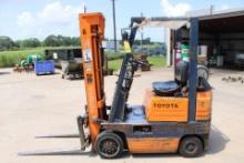 FORKLIFT, TOYOTA, 3,000-LB. BASE CAP. (APPROX.), LPG, 3-stage mast, S/N N.A.