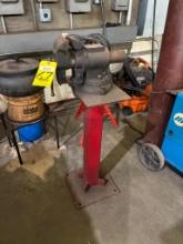 VISE, 5" (on metal stand)