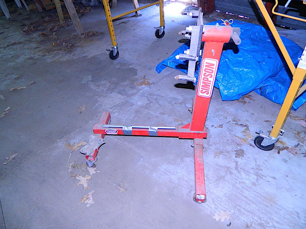 ENGINE STAND