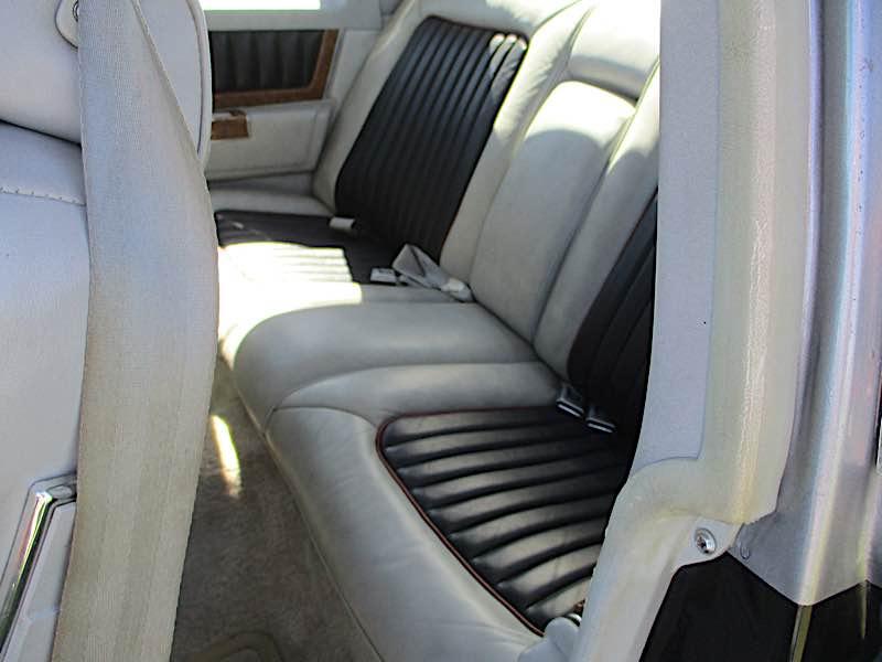 CADILLAC COUP DEVILLE