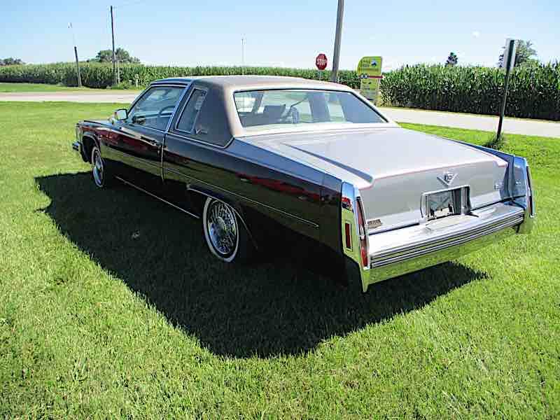 CADILLAC COUP DEVILLE