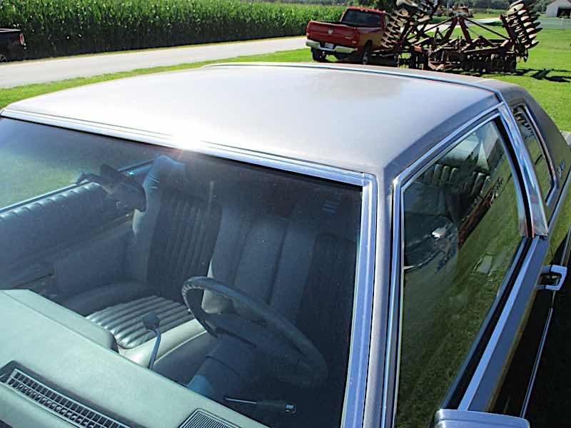 CADILLAC COUP DEVILLE