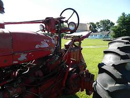 IH SUPER MTA TRACTOR