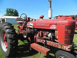 IH SUPER MTA TRACTOR