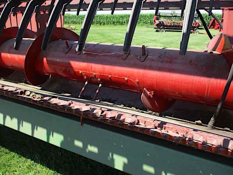 IH 820 GRAIN HEAD