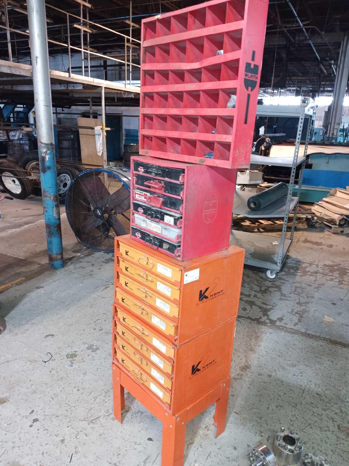 Auto fastener organizers