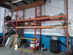 Pallet rack with Shelves