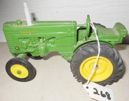 John Deere M