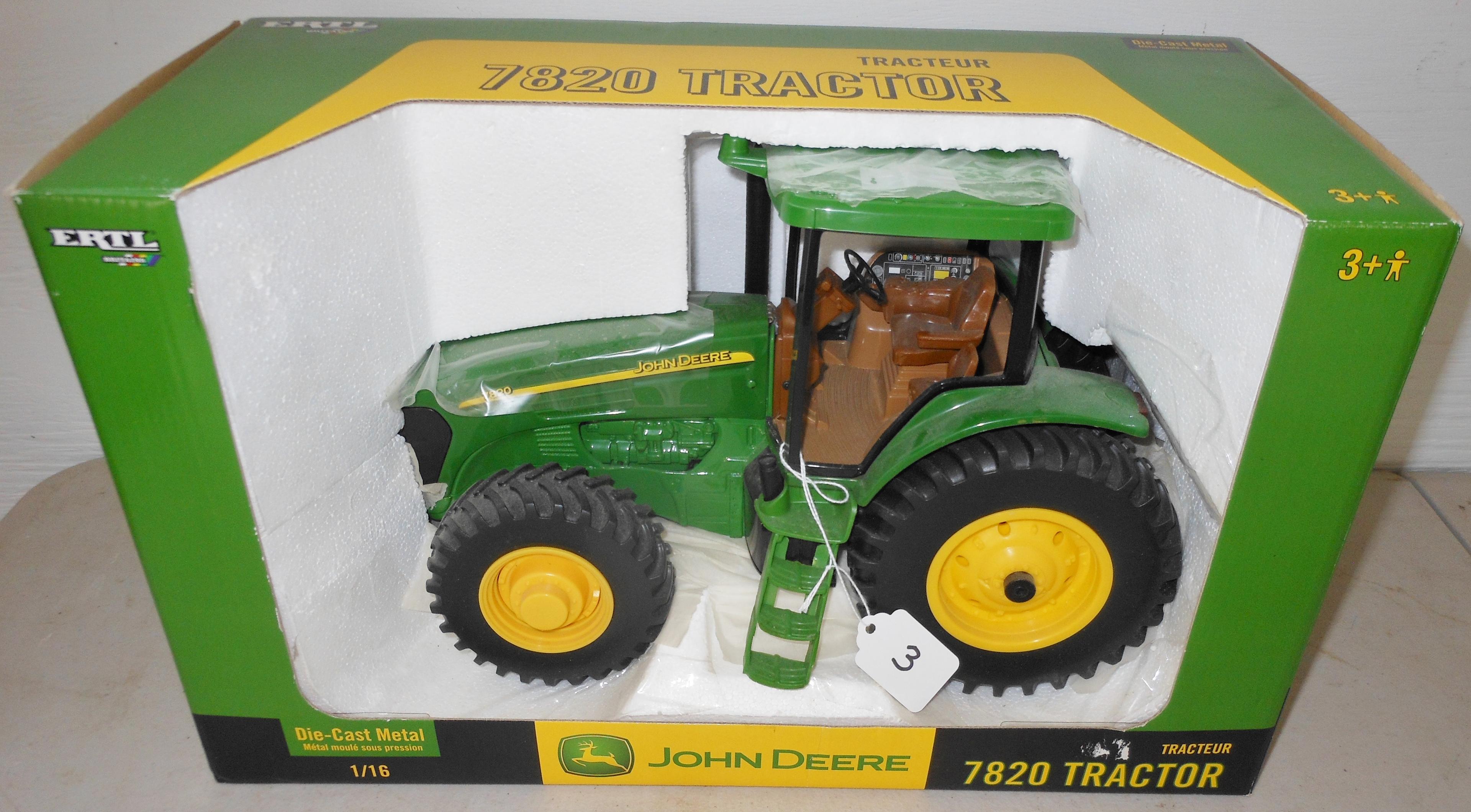 John Deere 7820