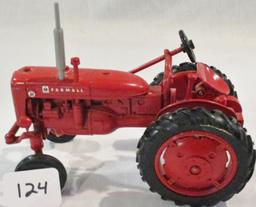 IH Farmall Super AV tractor
