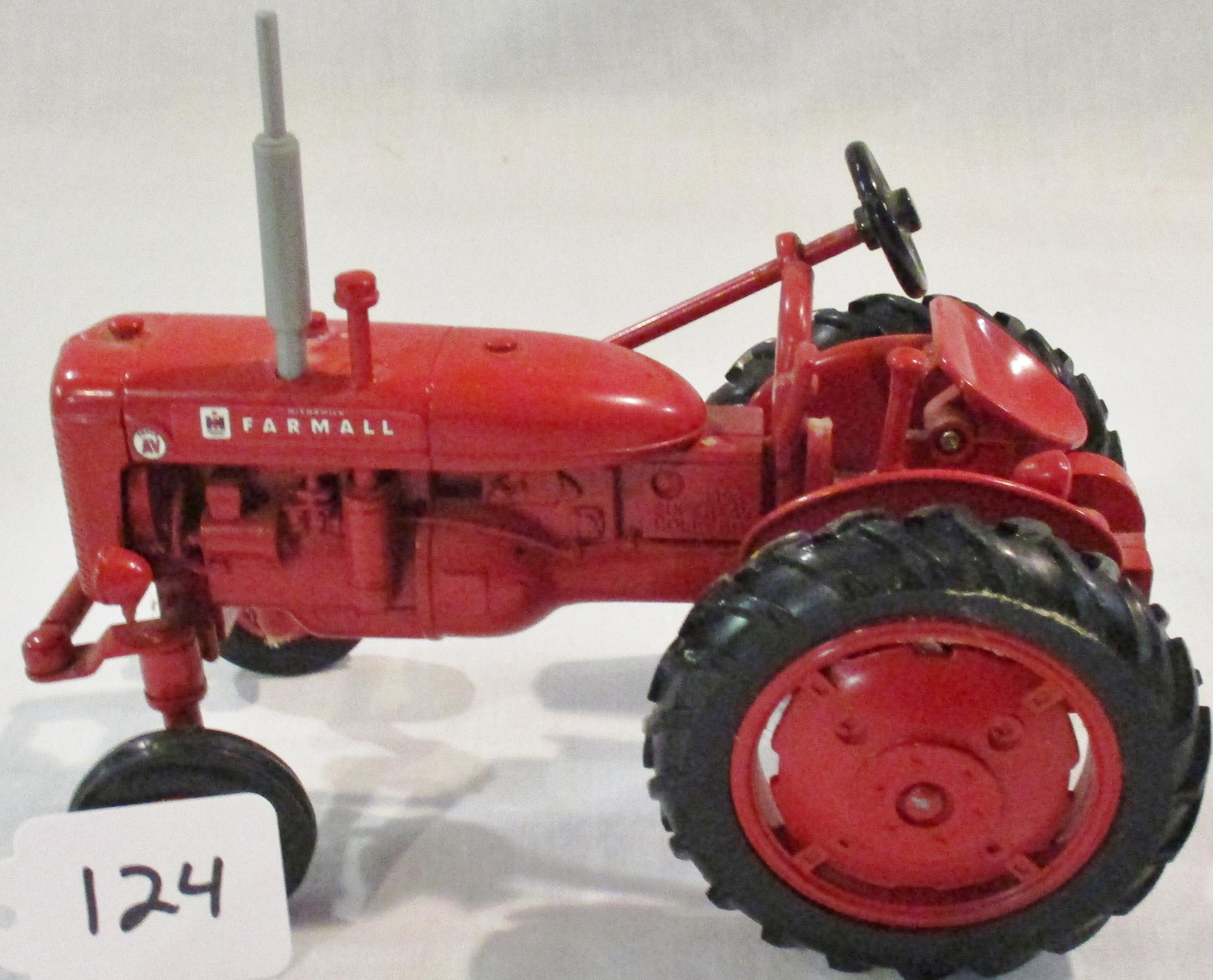 IH Farmall Super AV tractor