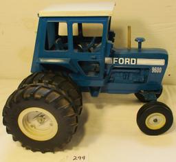 Ford 9600 tractor