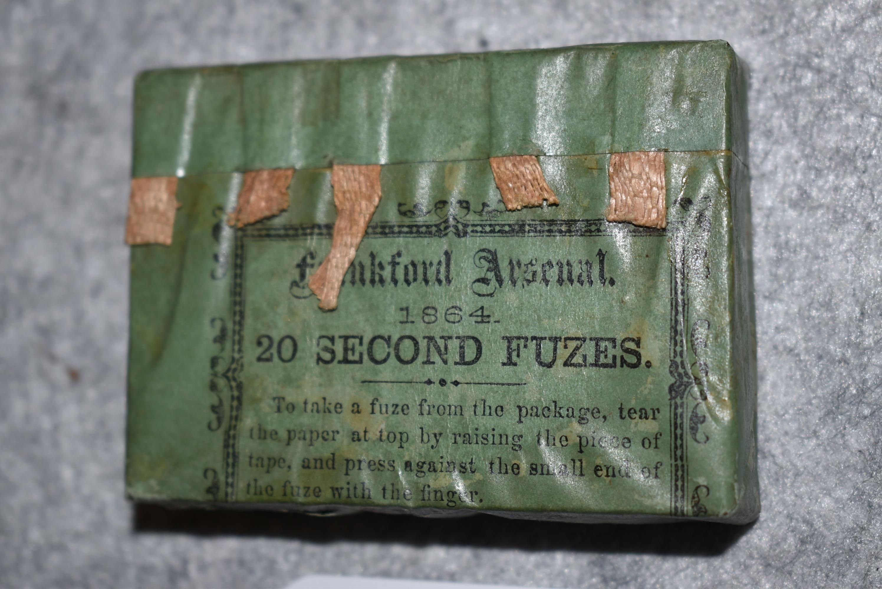 Sealed pack of five 20 second artillery fuzes