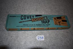 Mossberg – Aluminum Covey Trap Mod. C1 – Throws Up to 3 Standard Clay Targets – w/Original Box & Man