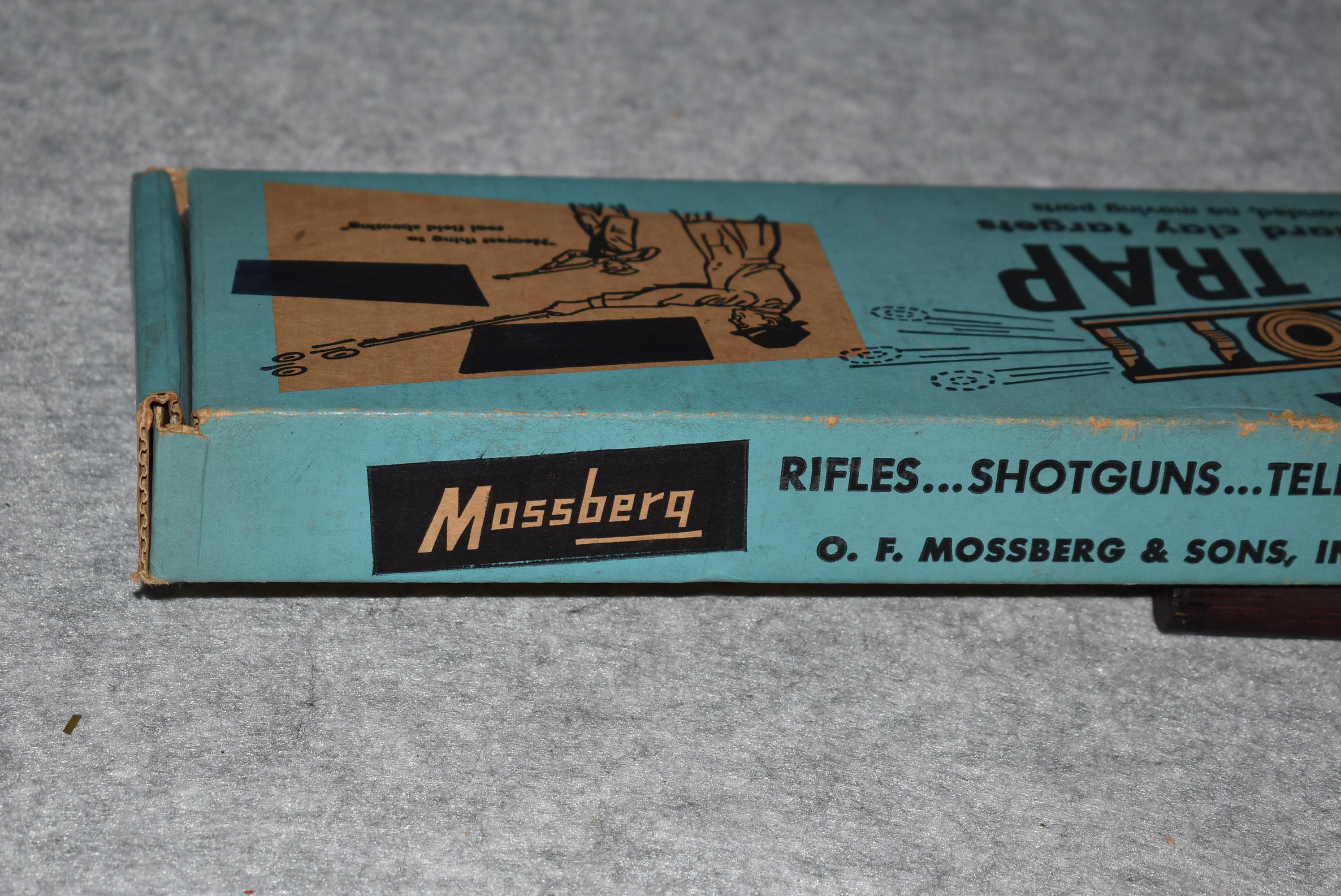 Mossberg – Aluminum Covey Trap Mod. C1 – Throws Up to 3 Standard Clay Targets – w/Original Box & Man