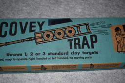 Mossberg – Aluminum Covey Trap Mod. C1 – Throws Up to 3 Standard Clay Targets – w/Original Box & Man