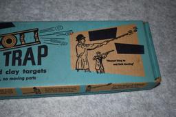 Mossberg – Aluminum Covey Trap Mod. C1 – Throws Up to 3 Standard Clay Targets – w/Original Box & Man