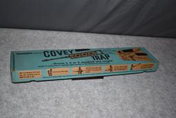 Mossberg – Aluminum Covey Trap Mod. C1 – Throws Up to 3 Standard Clay Targets – w/Original Box & Man