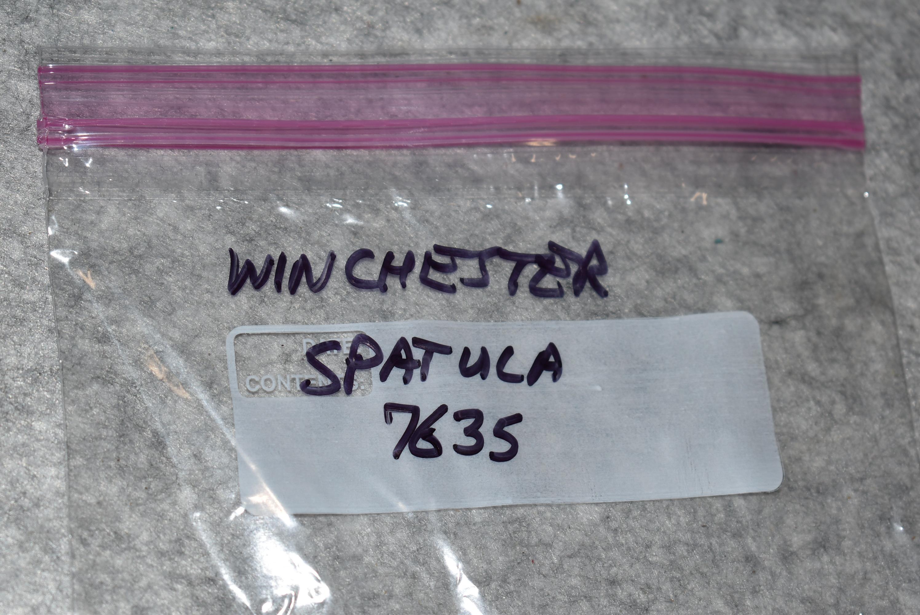 Winchester – No. 7635 11 ½” Spatula & Winchester – No. 1115 12 ¾” Slicing Knife