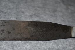 Winchester – No. 7635 11 ½” Spatula & Winchester – No. 1115 12 ¾” Slicing Knife