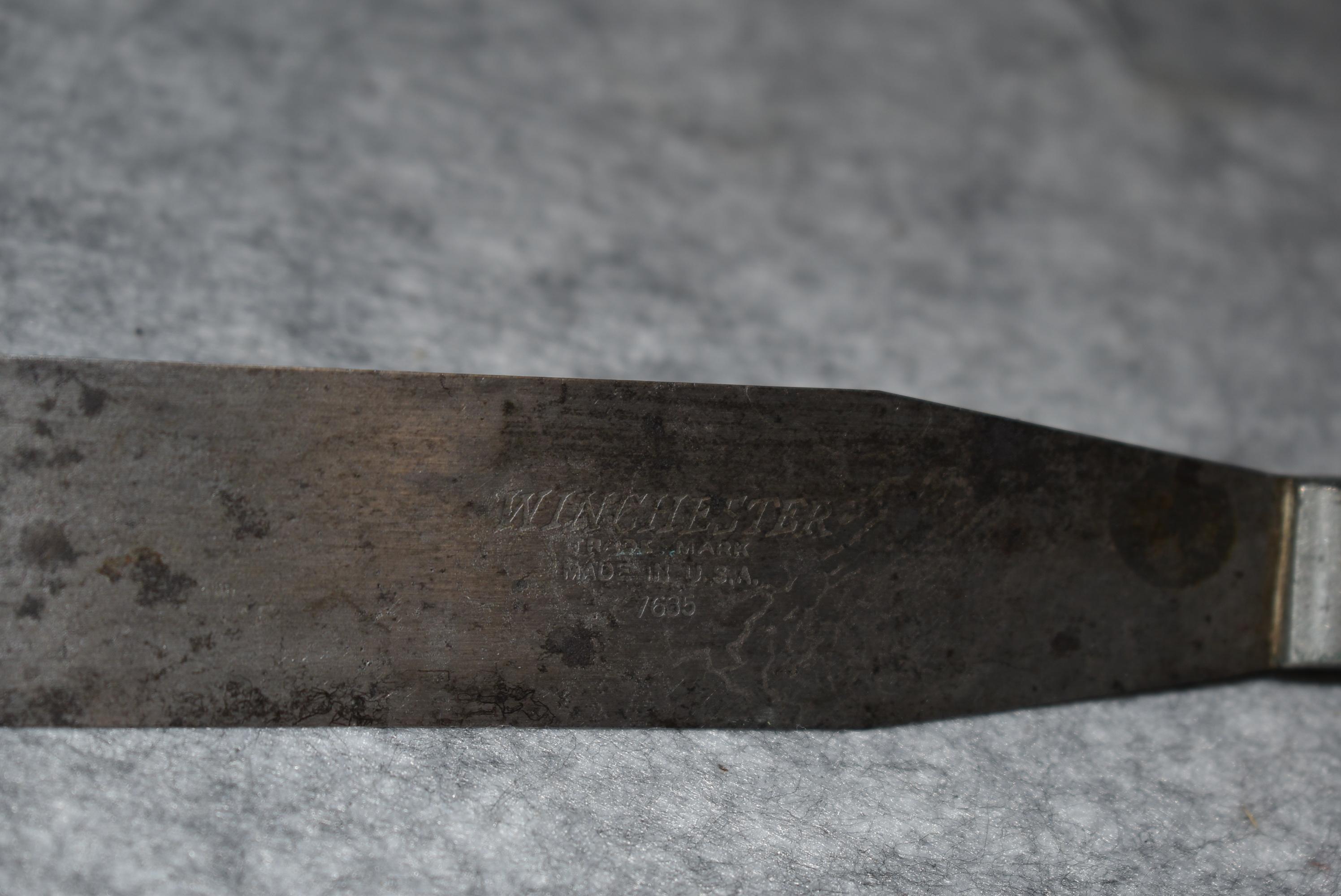 Winchester – No. 7635 11 ½” Spatula & Winchester – No. 1115 12 ¾” Slicing Knife