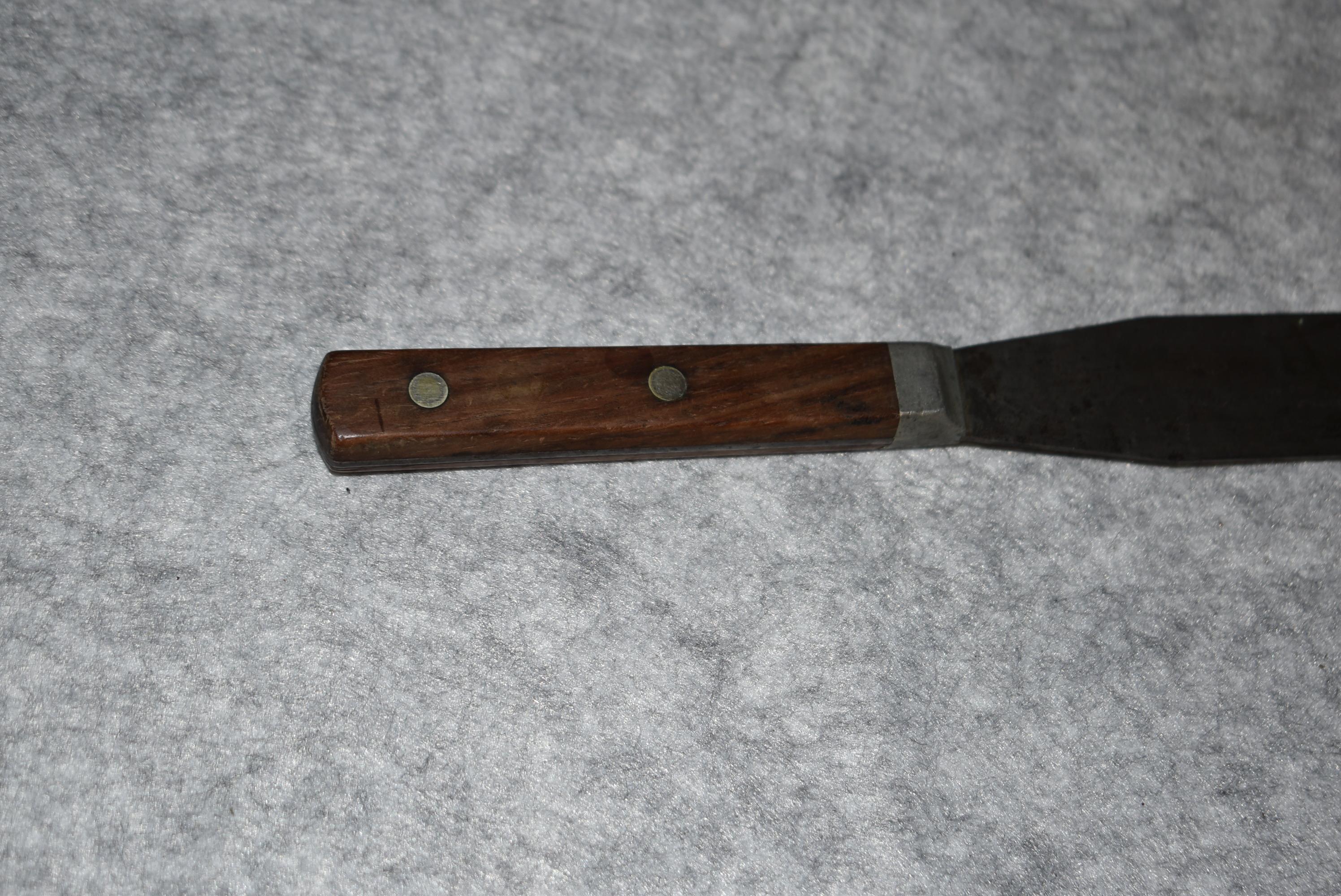 Winchester – No. 7635 11 ½” Spatula & Winchester – No. 1115 12 ¾” Slicing Knife