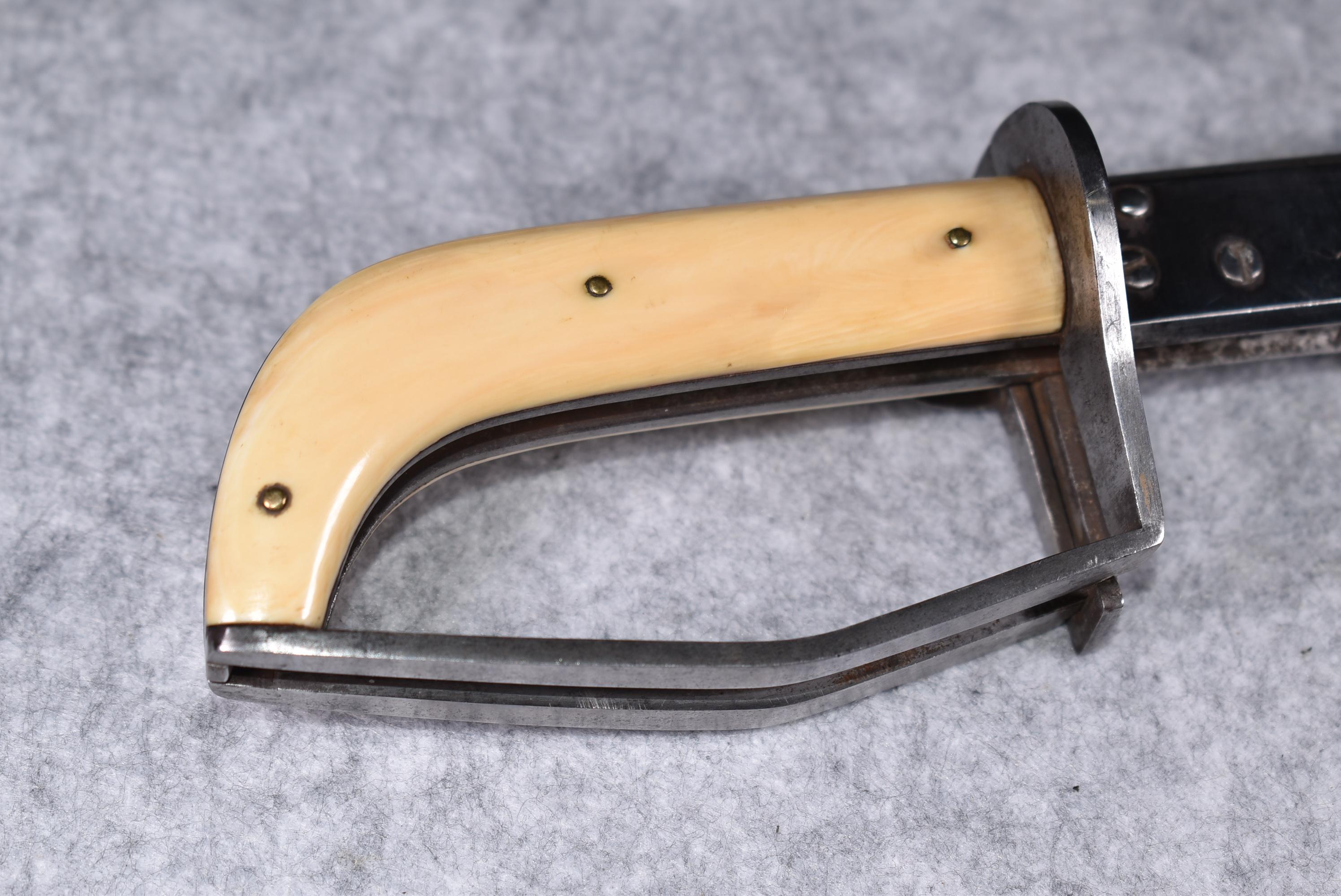 Arnould Namur – Folding Sword/Bowie Knife