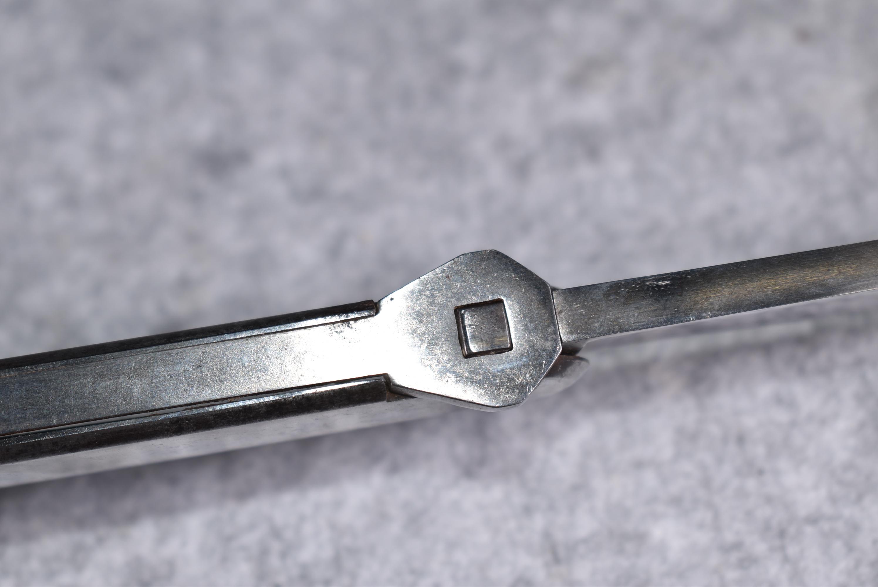 Arnould Namur – Folding Sword/Bowie Knife