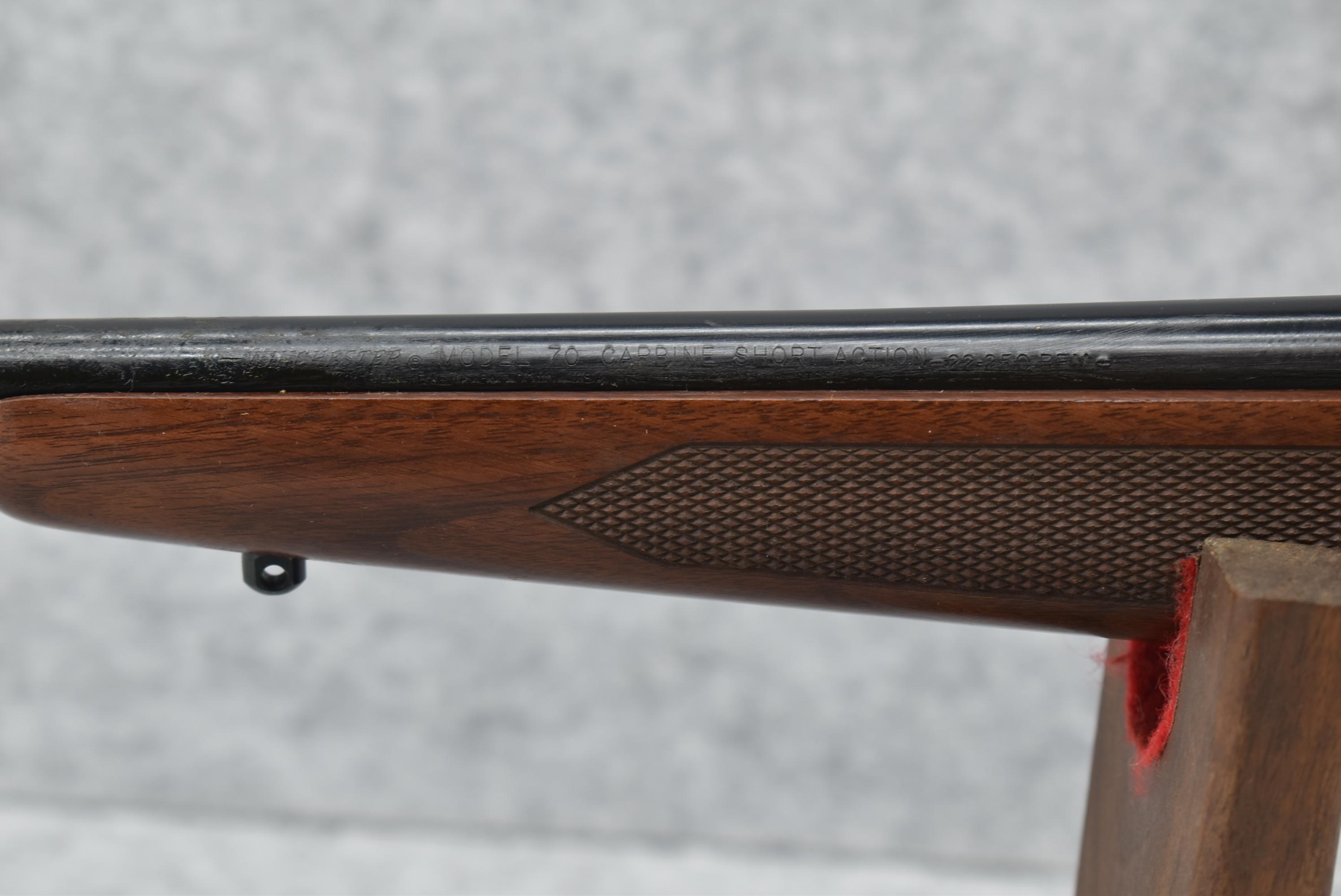 Winchester – Mod. 70 Lightweight Carbine – 22-250 Rem. Cal. Bolt Action Rifle