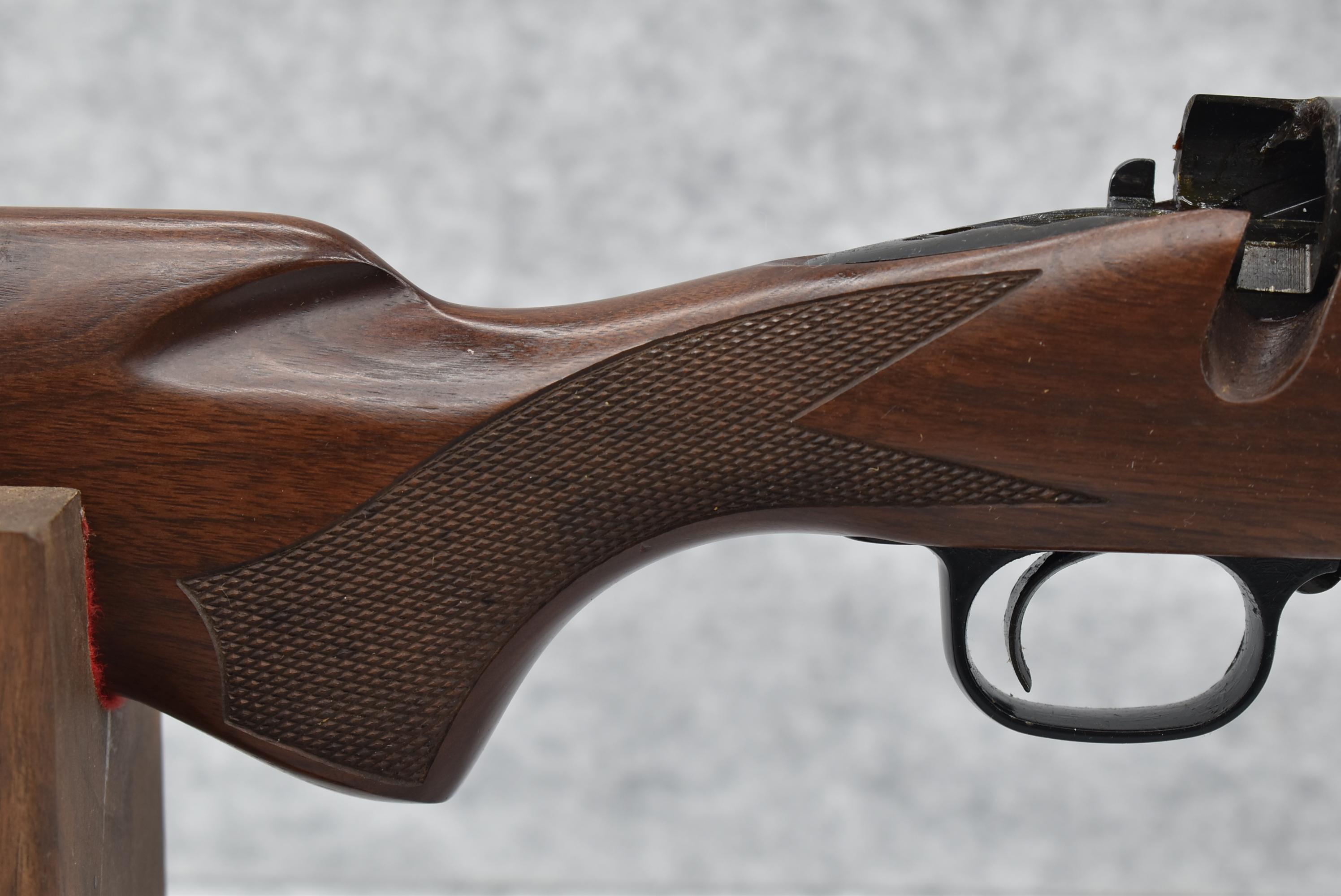 Winchester – Mod. 70 Lightweight Carbine – 22-250 Rem. Cal. Bolt Action Rifle
