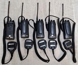 MOTOROLA HT750 Portable Two Way Radio