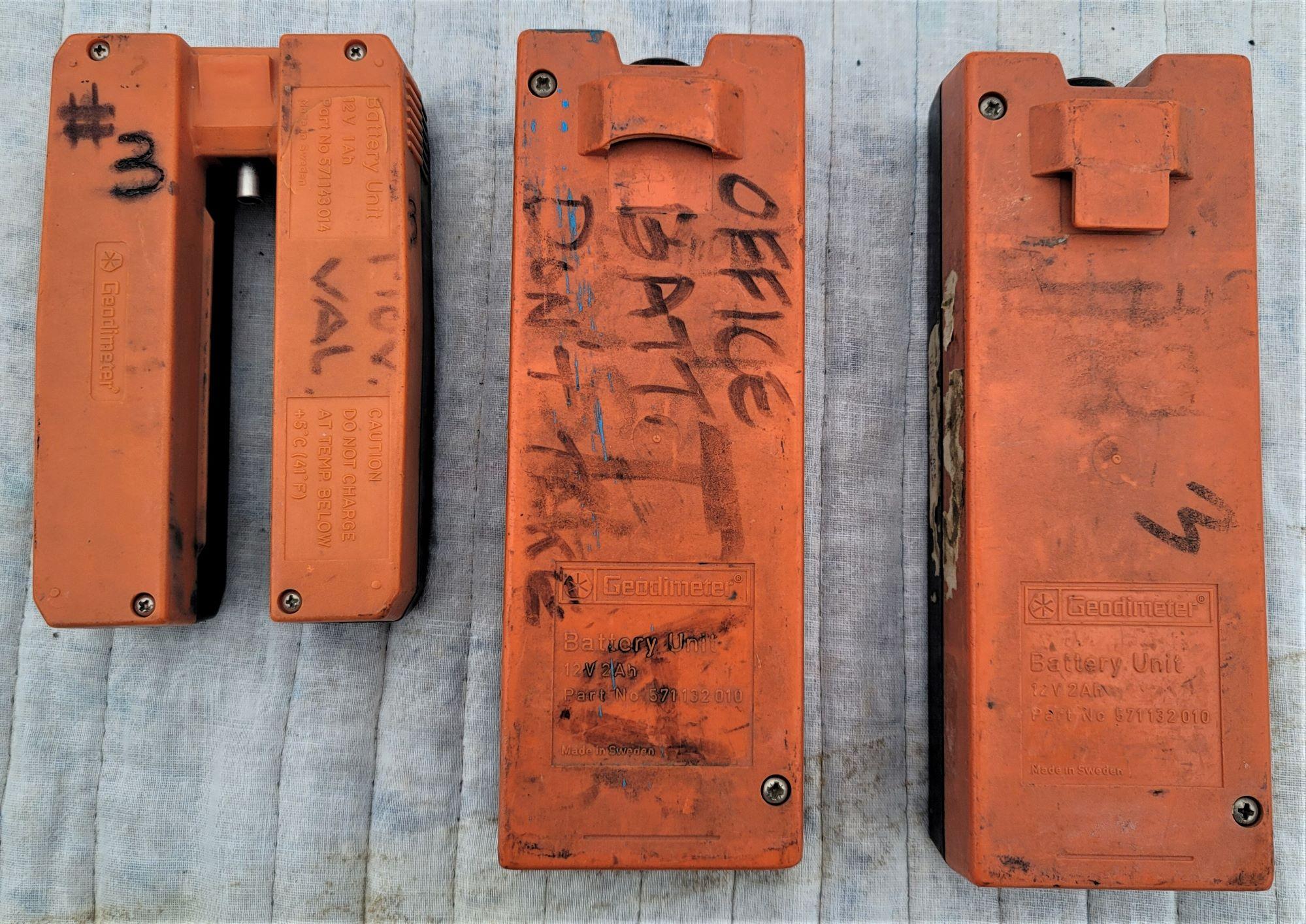 GEODIMETER BATTERY UNIT Set of 3