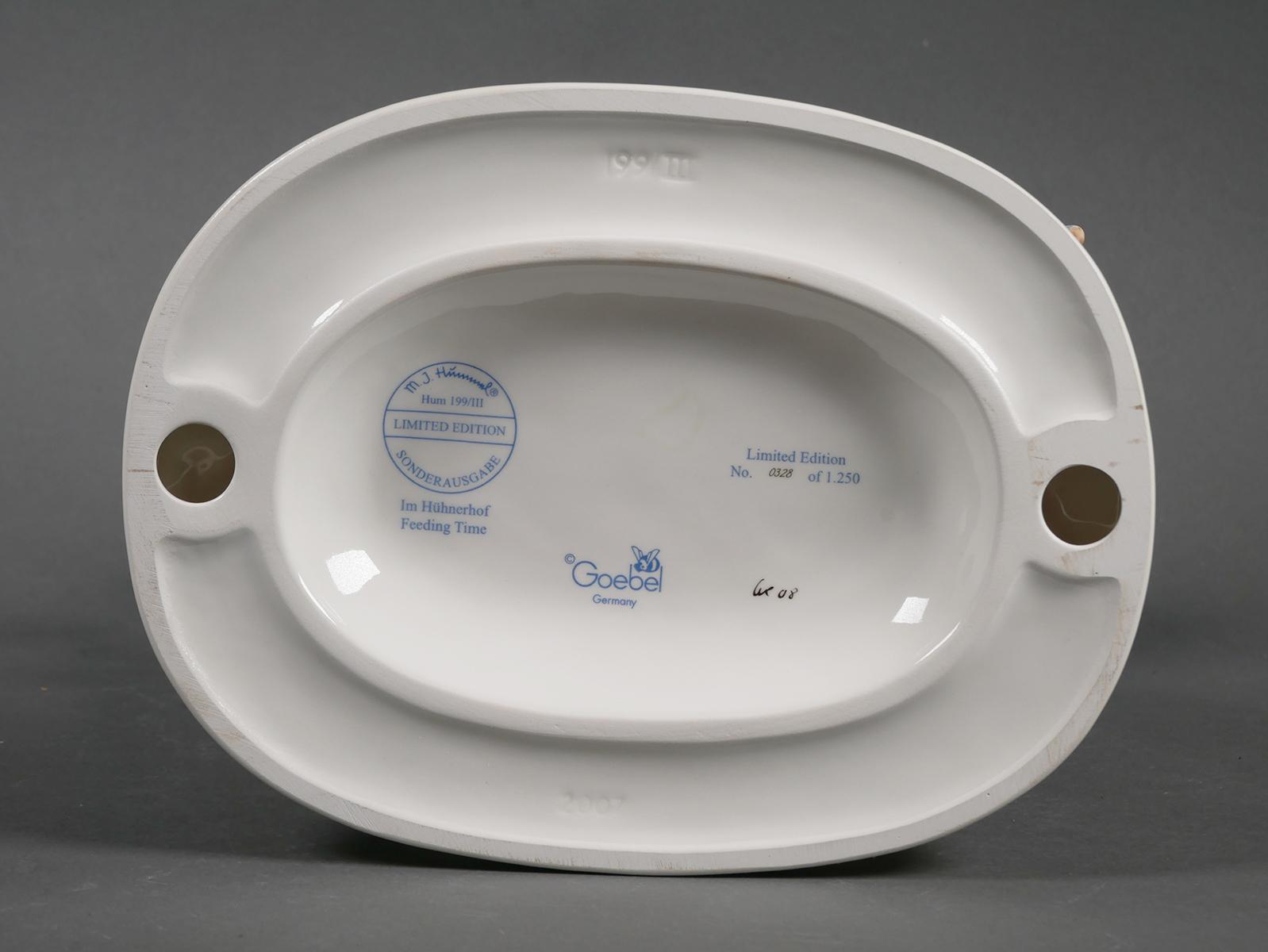 Large Hummel FEEDING TIME 199/III TMK8