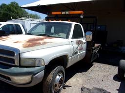 1998 Dodge 3500 1-Ton Truck w/steel bed