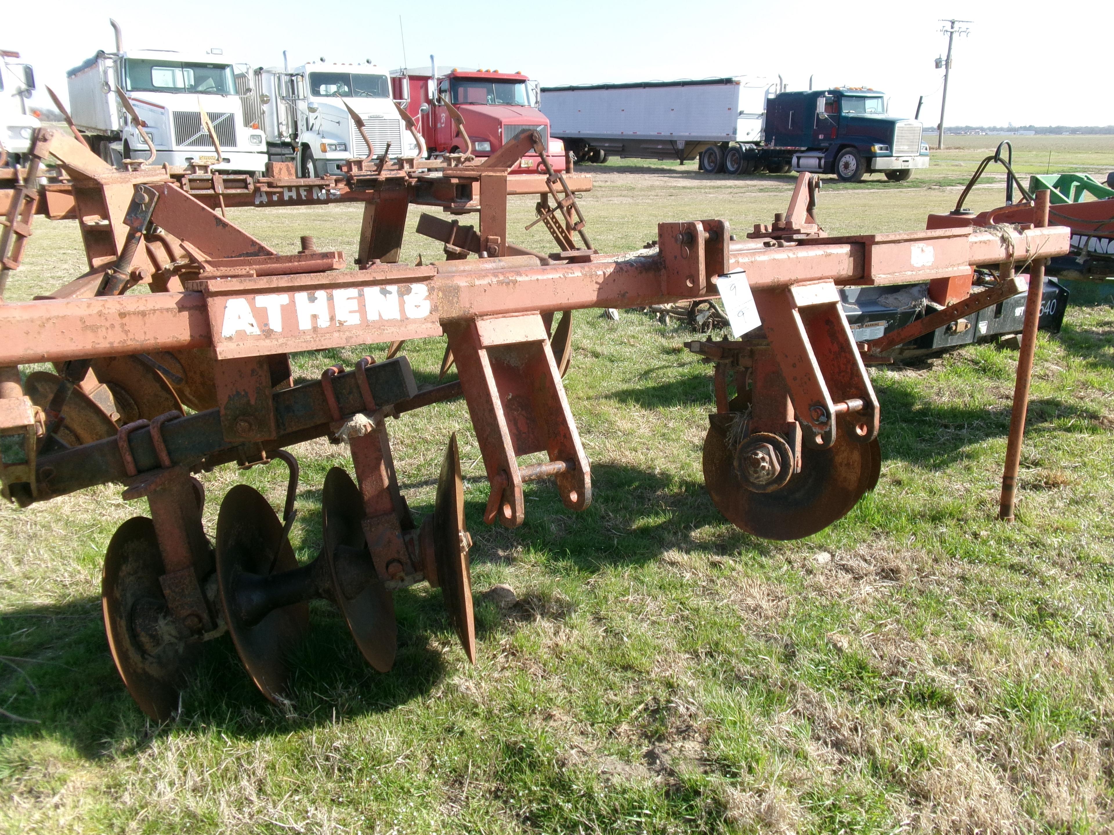 Athens 220 Levee Disc